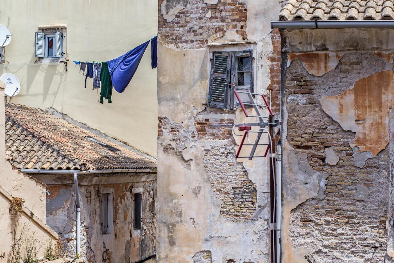Corfu  Downtown Apt At Filellinon מראה חיצוני תמונה